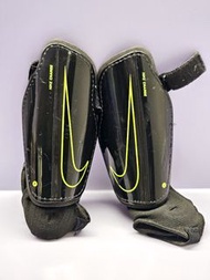 Nike 少年人曲棍球護膝 Teenager Hockey Knee Pads