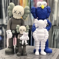 New mand kaws family Trendy Doll Ornaments Play Figure Tv Cabinet Influencer