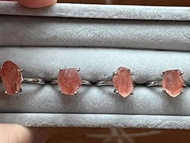 俄羅斯士多啤梨晶隨型純銀戒指