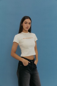 ENDOFMARCH | DEPARTMENT BABY TEE เสื้อทรงเบเบี้ที ติดหมุด