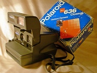 寶麗來一步 636 近攝陸地相機即影即有 600 膠卷套裝英國 1990 年