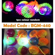 flashing spiky ball 6.5cm