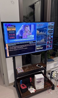 Samsung 43-inch Crystal UHD 4K Smart TV with brand new smart stand