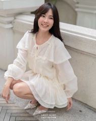 Sugarbird : Lacey Lu Set ชุดเซทเสื้อเบลาส์และกระโปรงแต่งริมลูกไม้และระบาย