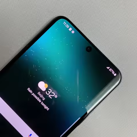 Samsung Galaxy S22+ S22 Plus 5G 6.6" AMOLED 8GB RAM 128/256GB ROM Snapdragon Chipset NFC Octa Core g