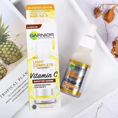 Garnier Bright Complete 30x Vitamin C Face Serum Niacinamide Booster Whitening Skin Tone Essence Acn