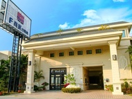 F Hotel Tainan