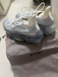 Grounds MOOPIE R4 白色灰色運動鞋