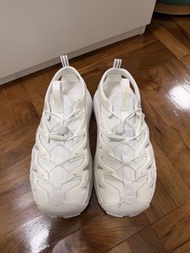 Hoka White Sandals 防水戶外鞋/登山鞋