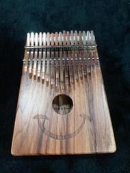 &lt;魔立樂器&gt; 台灣panolin製卡林巴 kalimba 緬甸柚木 緬甸國寶 音色清晰 數量有限值得收藏 贈防撞包