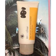Innisfree Jeju Volcanic Pore Cleansing Foam 濟州火山泥洗面乳