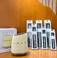 🌟誠信商家🌟SMEG 刀具斯麥格刀架七件套唔鏽鋼套裝刀座復古奶油色(貨號：cn1gxl)