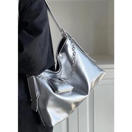 Zaraเลื้อยห่วงโซ่ถุงสิริผู้หญิง2024ใหม่ความจุมากเดินทางไปทำงานกระเป๋าสะพายไหล่เย็นใต้วงแขนกระเป๋าโท้