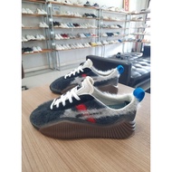 Onitsuka Tiger Shoes size 39.5 cm 25