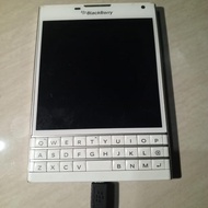 HP SECOND BLACKBERRY PASSPORT