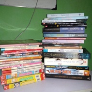 Preloved used novels in English, Indonesian, horror, sherlock