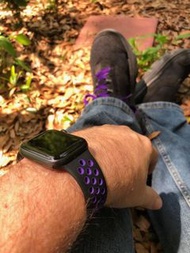 100% Apple Orignial Apple Watch 40mm Nike Sport Band Black/Grape