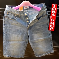 CELANA JEANS PRIA LEVIS ORIGINAL 501 IMPORT USA -  CELANA PENDEK PRIA LEVIS 501 TERBARU 2020 - CELANA LEVIS ORI 501 MODEL SOBEK SLIMFIT - CELANA LEVIS PENDEK PRIA DEWASA TERMURAH 3/4 - CELANA JEANS COWOK 501 ASLI - CELANA PENDEK LEVIS PRIA SIZE JUMBO