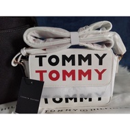 Tommy Hilfiger Crossbody Bag