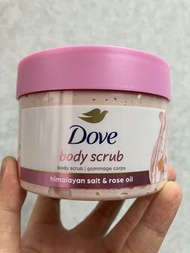 Dove喜馬拉雅鹽玫瑰精油身體磨砂膏