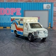 Matchbox Ford E-350 Ambulance Loose