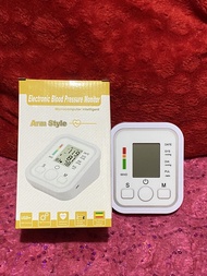 New Eletronic digital blod pressure monitor bp