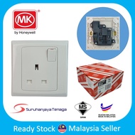 MK 1 Gang 13A 250v SP Switched Socket Outlet
