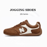 【Official】New Boonlrr NB226 รองเท้ากีฬาผู้ชายใหม่ย้อนยุครองเท้าฝึกซ้อมเยอรมันรองเท้าแฟชั่นผู้หญิงรูป