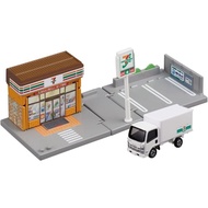 Takara Tomy Tomica Town 7-Eleven with Tomica, Mini Car
