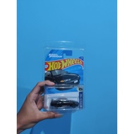 Hot wheels skyline r32