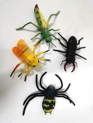 Huge insect Grasshopper , Bee , Spider , Beetle rubber kids toys