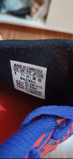 Adidas 地毯碎釘足球鞋