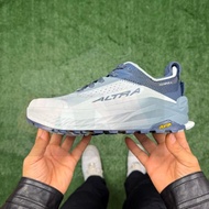 Altra Olympus 6 優質運動鞋