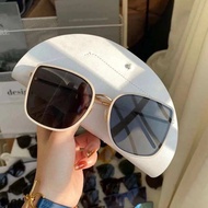 Cermin mata hitam wanita cermin mata hitam perempuan Viral Sunglasses Cermin mata hitam GM 2023 fesyen bergaya wanita baharu berwarna putih versi Big Face premium muka bulat bingkai persegi bersih cermin mata hitam merah