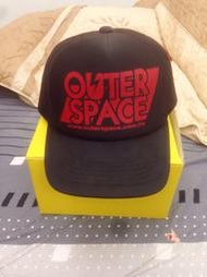 outerspace 經典款 已絕版黑紅網帽