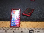RT1休閒部門 ES特勤PMC款1/6紅黑殼智慧型手機一支 mini模型 沒有作用