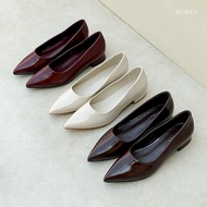 MINKA MEV Pointed Toe Flats