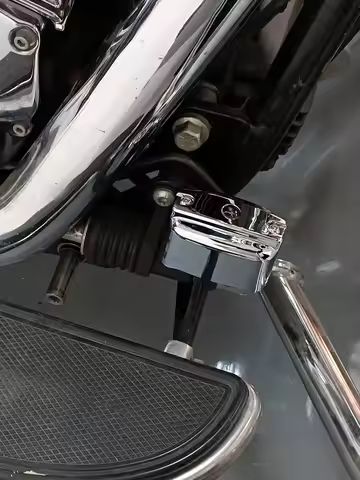 Rear Brake Master Cylinder Cover For Harley Softail Fatboy FLSTF Heritage FLSTC 00-17 Touring Road K