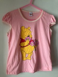 迪士尼小熊維尼T恤Disney Winnie 購自泰國 the Pooh T- shirt