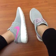 Roshe Run 灰粉