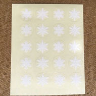 200Pcs Transparent Snowflakes Round Sticker Festival Christmas Party Cake Gift Packaging Seal Label DIY Baking