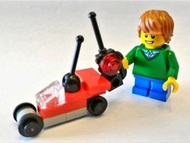 Lego Minifigs Green V-Neck Sweater Mini Remote-Controlled Cars 迷你遙控車