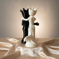 KI 3D Printed Chess Royal Couple Figurine Smooth Surface Desktop Ornament Mid-century Home Decor for