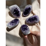 Amethyst geode