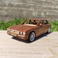 客製化玩具車模型 Jaguar XJ8 2006