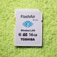 Toshiba FlashAir SD WIFI  ส่งรูปถ่ายและวิดีโอ โดยโอนผ่านการเชื่อมต่อ Wi-Fi ได้อย่างง่ายดาย สตรีมภาพและวิดีโอไปยัง iPhone, Smartphone, Notebook ของคุณได้ทัน