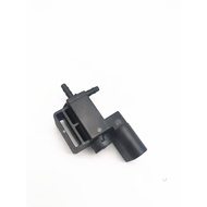 Injap Kawalan Manifold Masukan Penukar Tekanan EGR Sesuai untuk Volkswagen 037906283C