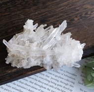 Crystal 四川產地 不規則晶簇 白水晶晶簇 天然礦石 原礦