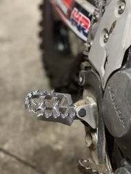 พักเท้าแต่งcrf250-300L/ M และ Rally