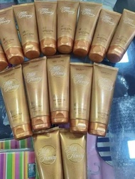 Sữa tắm tẩy tế bào chết milk honey 200ml